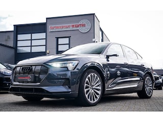 Audi E-tron 55 quattro S edition 95 kWh |Virtual Mirrors | Head up | Panorama | 360 cam | Trekhaak | Assistentiepakket |
