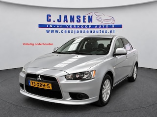 Mitsubishi Lancer Sportback 1.6 Edition One Volledig onderhouden | Trekhaak | Airco | Bluetooth | Lederen stuurwiel en versnellingspook | Lichtmetalen velgen 16" | Metaalkleur