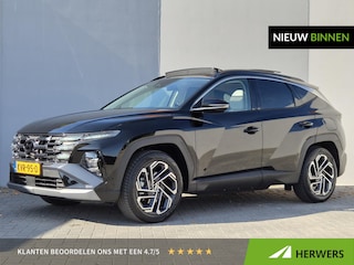 Hyundai Tucson 1.6 T-GDI PHEV Premium Sky 4WD / Dealer onderhouden / All season banden / Glazen schuif- en kanteldak / Head Up Display / Trekgewicht 1210 kg / Stuur- Stoel & Achterbankverwarming / Achteruitrijcamera / Stoelventilatie /