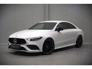 Mercedes-Benz CLA 180 Premium Plus | Stoelverwarming | Parkeersensoren | Navigatie | Ambiance Verlichting | Cruise Control | Keyless | Camera | Climate Control | Dodehoekdetectie | Dealer Onderhouden
