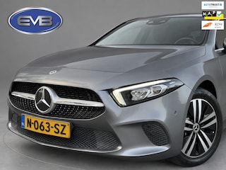 Mercedes-Benz A-klasse 250 e Business Solution Luxury Limited, lederen sportint. Sfeerverlichting, camera, 1 e eigenaar, NL auto