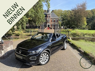 Volkswagen T-Roc 1.5 TSI R-Line | Camera | Keyless | Bliss | Virtual Cockpit |