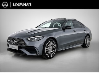 Mercedes-Benz C-klasse 300 e 140 Years Edition | Comfortpakket Plus | Nightpakket | Winterpakket | Parkeerpakket met 360°-camera | Panoramaschuifdak | 360° camera | Warmtewerend, donkergetint glas | 19" multispaaks lichtmetalen AMG-velgen |