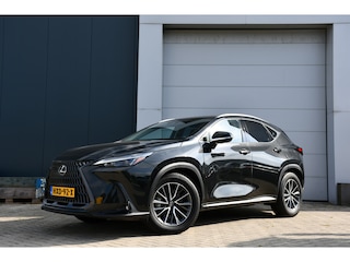 Lexus NX 450h+ AWD Launch Edition Limited Automaat 306pk | Trekhaak | Alarm klasse 3 | Dodehoekdetectie | Dealer-onderhouden |