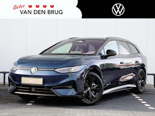 Volkswagen ID.7 Tourer Limited Edition 59 kWh 204 PK | Navigatie | Trekhaak | Camera | 19" inch velgen |
