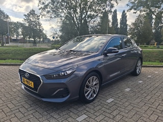 Hyundai i30 Fastback 1.0 T-GDI Premium