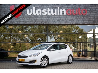 Kia Ceed cee'd 1.6 GDI First Edition , Achteruitrijcamera, Navigatie, Cruise control,