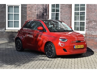 Fiat 500 42KWh La Prima Wij zijn op afspraak geopend! Graag bellen voor uw komst.