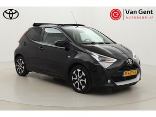 Toyota Aygo 1.0 VVT-i x-joy cabrio | Elektrisch vouwdak | Fietsensteun | Navigatie | Clima | Camera | 15 inch | Bluetooth | Privacy glas