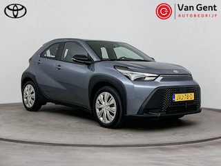 Toyota Aygo Hybrid 115 play | Apple Carplay / Android Auto | Adaptive Cruise | Clima | Camera | Rijstrooksensor | Digitaal instrumentenpaneel