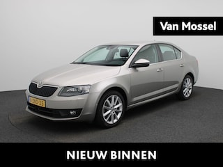 Skoda Octavia 1.4 TSI Greentech Elegance Businessline | Automaat | Climate Control | Navigatie | Cruise Control | Parkeersensoren | Stoelverwarming | Trekhaak |