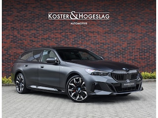 BMW 5-serie Touring 530e xDrive | Individual - B&W - HUD - Trekhaak