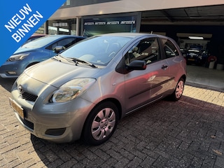 Toyota Yaris 1.3 VVTi Comfort | 1E EIGENAAR | 3/6 OF 12MND GARANTIE | AIRCO | ELEC RAMEN | 90.230 KM | NW APK |