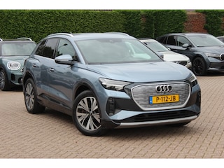 Audi Q4 40 Advanced edition 77 kWh / SoH 92,1% / Trekhaak / Camera / Head-up / CarPlay / Matrix LED / 19'' / Warmtepomp / Dodehoek / DAB / ACC