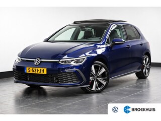 Volkswagen Golf 1.4 eHybrid GTE | Open Dak | HUD | LED | Cruise Adaptive | Stoel/Stuurverwarming | Sfeerverlichting | Keyless | Clima | Navi | Parkeersensoren V+A | Lichtmetalen Velgen