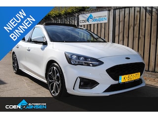 Ford Focus 1.0 EcoBoost Hybrid ST Line X Business 155 PK . Panorama , Bang & olufsun , Navigatie