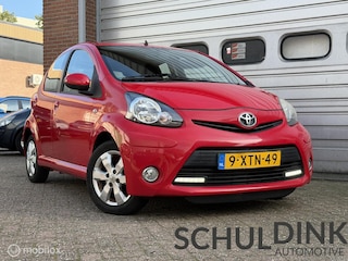 Toyota Aygo 1.0 VVT-i Dynamic Orange AIRCO KOUD|5 DEURS|TOMTOM