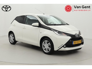 Toyota Aygo 1.0 VVT-i x-sport | Navigatie | Cruise Control | Airco | Camera | 15 inch | Rijstrooksensor | Bluetooth | Dakspoiler