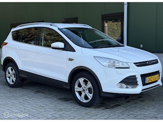 Ford Kuga 1.6 Titanium Cruise Airco Verwarmde stoelen