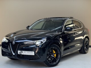 Alfa Romeo Stelvio 2.0 T AWD Ti, 200Pk, 2020, Facelift, 2de eigenaar, Dealer onderhouden, Panoramadak, Volledig leder, Memory stoelen, Apple CarPlay,