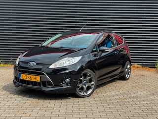 Ford Fiesta 1.6 Sport 120pk | Individual Leder | Clima | 17" LMV | Bluetooth | 130.920 km | Nette staat!