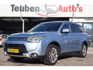 Mitsubishi Outlander 2.0 PHEV Executive Edition | Leder | Glazen schuifdak | Camera | Trekhaak | Cruise control | Climate control
