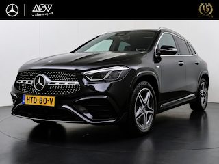 Mercedes-Benz GLA 250 e Business Solution AMG | Trekhaak Wegklapbaar | Panorama - Schuifdak | Apple Carplay/Android Auto | Verwarmd Stuurwiel | Adaptieve Cruise Control | Klasse 3 Alarm | Keyless Entry
