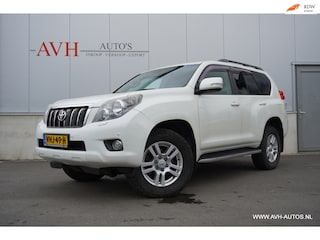 Toyota Land Cruiser 3.0 D-4D-F LX Window Van