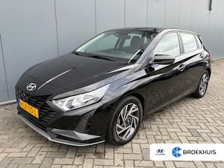 Hyundai i20 1.2 MPI 85pk Comfort | Carplay | Camera | Navigatie |16-inch Velgen | Cruise control | DAB | Bluetooth | Parkeersensoren | BLIS | Airco | Middenarmsteun