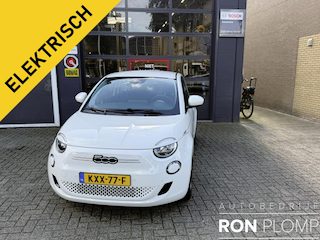 Fiat 500 Icon 42 kWh SOH 99,5%/ Airco clima/ Apple carplay/ Cruise/ Camera/ PDC/ LMV/ Stoel verw