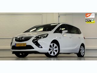 Opel Zafira Tourer 1.4 Business+ Panoramadak Navi Trekhaak Parkeerhulp