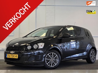 Chevrolet Aveo 1.2i LS Airco Carplay Nieuwe Banden Navigatie