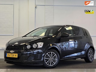 Chevrolet Aveo 1.2i LS Airco Carplay Nieuwe Banden Navigatie