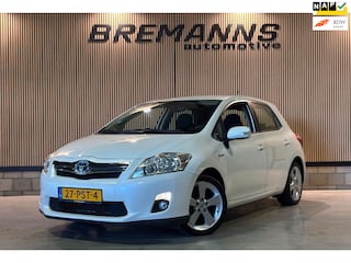 Toyota Auris 1.8 Full Hybrid Dynamic