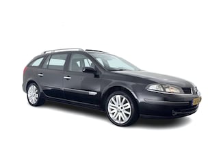 Renault Laguna Grand Tour 2.0-16V Privilège ( Phase II-Facelift ) Aut. *PANO | LEATHER-FABRIC | SPORTSEATS | NAVI-FULLMAP | CABASSE-AUDITORIUM | ECC | CRUISE | TOWBAR | 17''ALU*