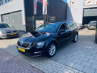 Skoda Octavia Combi 1.0 TSI Greentech Ambition Business 1e Eigenaar! NAP APK