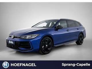 Volkswagen Passat Variant 1.5 eHybrid R-Line Edition | Camera | HeadUp Display | Stoelverwarming | Adaptive Cruise |