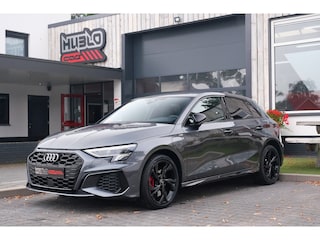 Audi A3 Sportback 45 TFSI e S-Line Competition. Camera, stoelverwarming