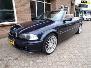 BMW 3-serie Cabrio 323Ci Executive Automaat / leder / Airco