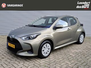 Toyota Yaris 1.5 Hybrid Active AUTOMAAT | Navigatie | Adaptieve Cruise | Climate | Camera | Rijstrooksensor met correctie | Apple Carplay/Android Auto