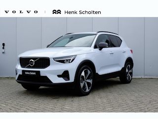 Volvo XC40 B4 Plus Dark | Trekhaak | Verwarmbare voorstoelen, stuurwiel en voorruit | Premium audio by Harman Kardon | Apple carplay/Android auto