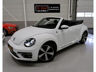 Volkswagen Beetle Cabriolet 1.2 TSI Sound Automaat Fender App connect Camera Stoelverwarming Xenon Led Airco-ecc Navigatie Boekjes aanwezig Windscherm 18 inch Twister velgen