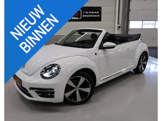 Volkswagen Beetle Cabriolet 1.2 TSI Sound Automaat Fender App connect Camera Stoelverwarming Xenon Led Airco-ecc Navigatie Boekjes aanwezig Windscherm 18 inch Twister velgen