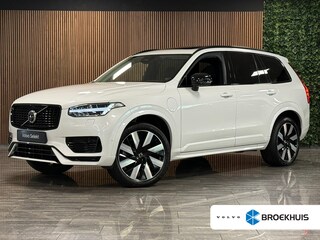 Volvo XC90 T8 AWD Recharge Plus Dark | 360 Camera | Harman Kardon | 455pk | Crystal White | Adaptieve Cruise Control | Stoelverwarming voor+achter | Stuurwielverwarming | Schuifdak | Full LED Meesturende koplampen | Pilot Assist | BLIS Dode Hoek Detectie | Elektrische voorstoelen geheugen | Lederen bekleding | Zitting verlenging voorstoelen | Lederen dashboard | 21 Inch | Google Infotainment | Keyless Drive | Privacy Glass | Elektrisch bedienbare achterklep | Geïntegreerd kinderzitje achterin | Geïntegreerde zongordijnen achterportieren | Verlichte instaplijsten | 7-Persoons | 4-Zone Climate Control | DAB Radio | Apple Carplay/Android Auto | Crystal White Metallic |