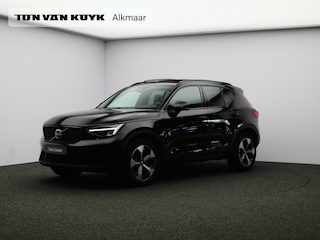 Volvo XC40 2.0 B4 Plus Dark / Trekhaak / Pan. dak / Harman Kardon / 360 camera / Nubuck / Stoel-stuur+voorruitverwarming