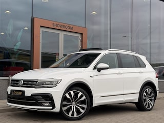 Volkswagen Tiguan 2.0 TSI 4Motion R-LINE 220PK | ACC | Pano | Stoelmassage | 20 inch | Stoel/Stuurverwarming | Achteruitrijcamera | Apple Carplay |