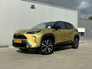 Toyota Yaris Cross 1.5 Hybrid Launch Edition All Seasonbanden | Lederen bekleding