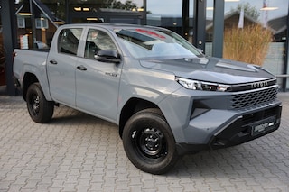 Toyota Hilux 2.8 D-4D MHEV DUBBEL CABINE ACTIVE A/T 4WD