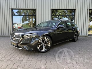 Mercedes-Benz Estate 300 e Luxury Line Rijassistentiepakket Plus, Trekhaak, Head-Up, 360 Camera