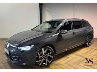 Volkswagen Golf 1.5 eTSI Life PANO 360' SFEER'